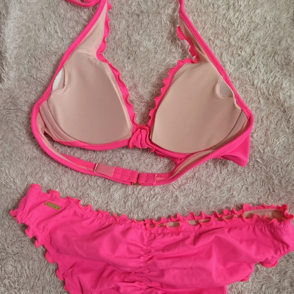 Victoria's Secret Vibrant Pink Ruffled Bikini Set - Picture 2 of 6